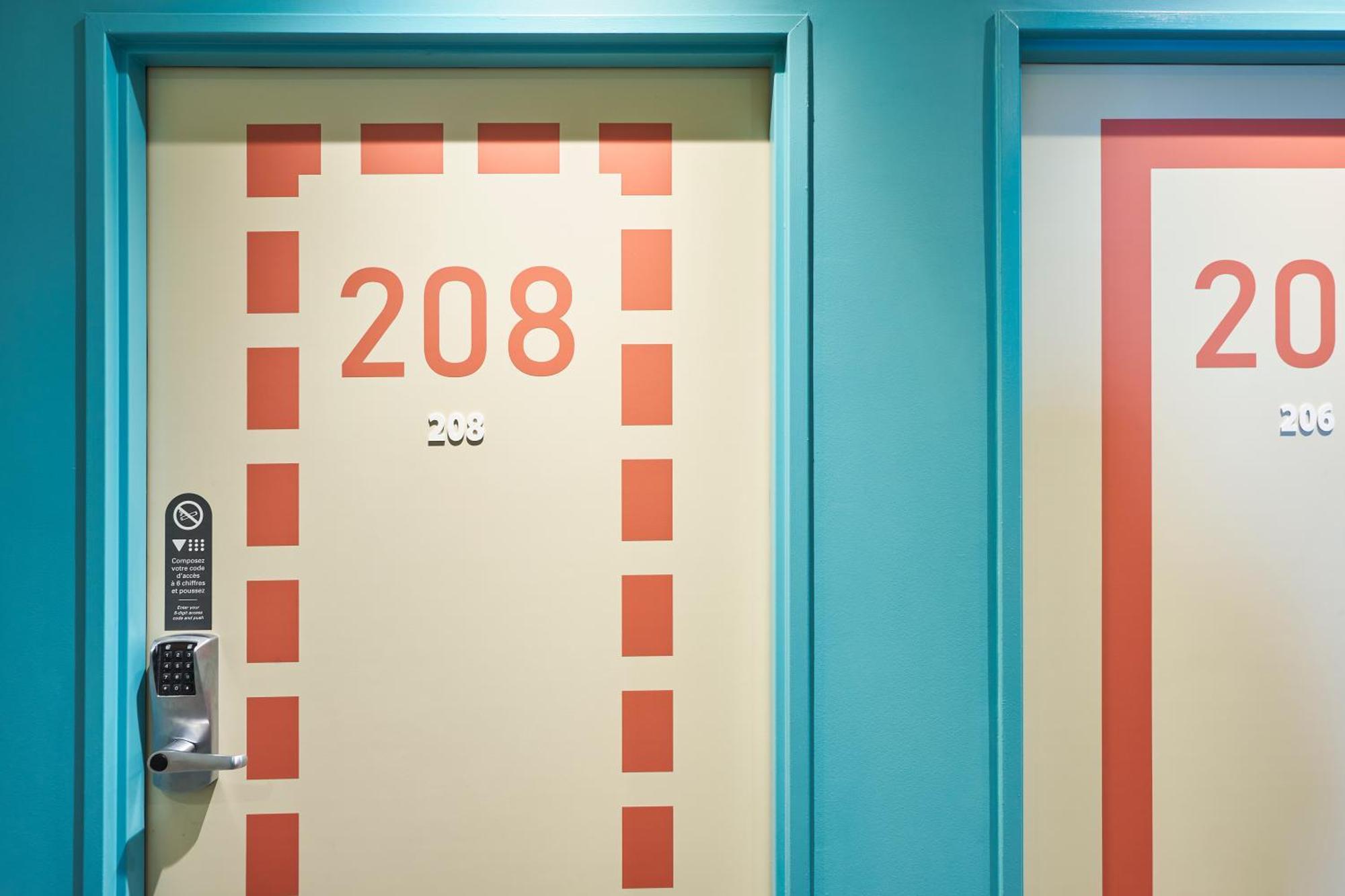 Hotel Ibis Budget Nantes Ouest Atlantis Couëron Exterior foto